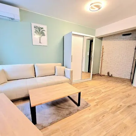 Flora Apartment Varna